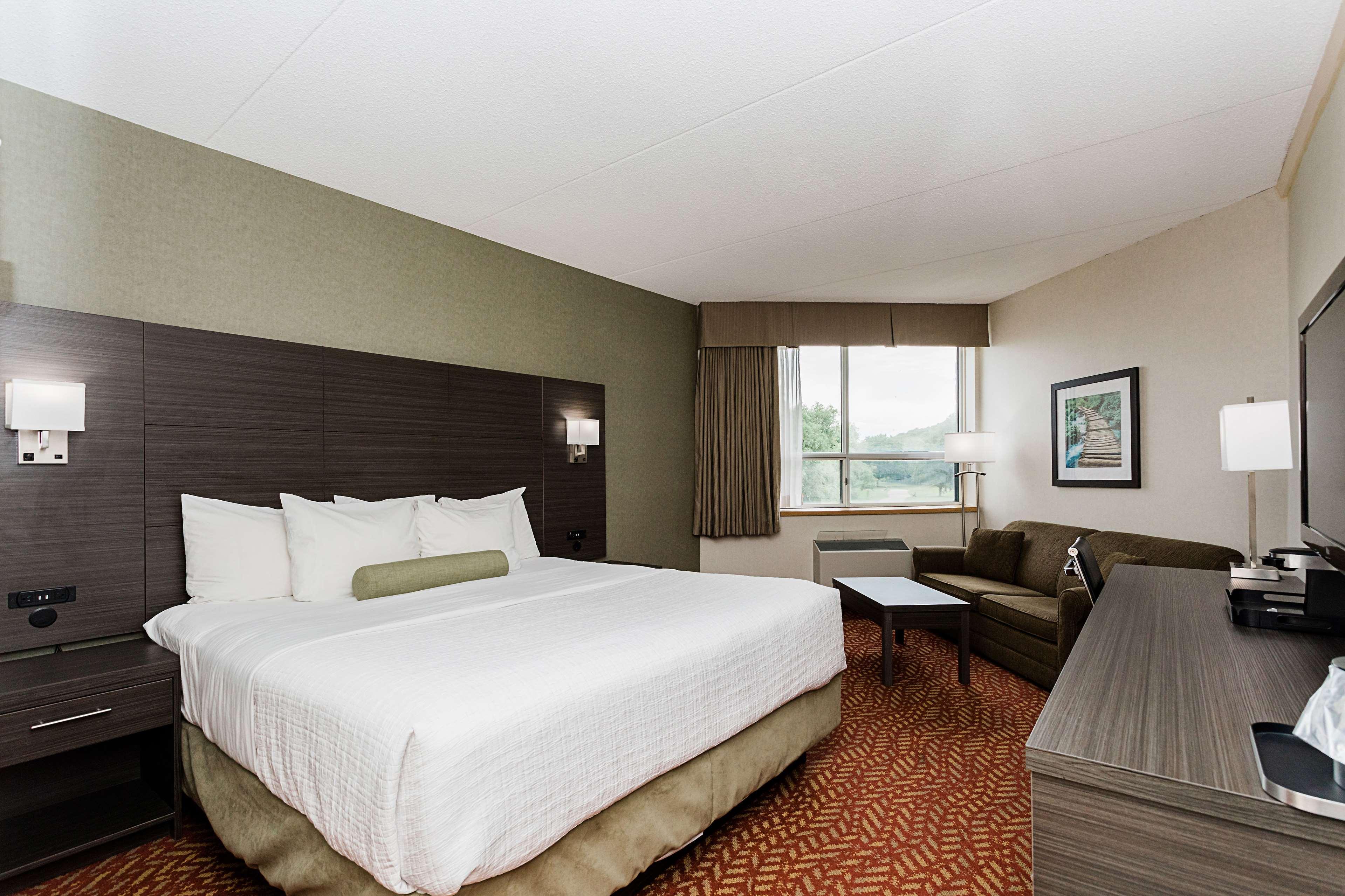 Inn Western On The Bay Owen Sound